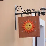 Il Sole E La Luna Apartment *